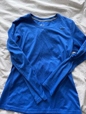 Nike Royal blue long sleeved Top - medium